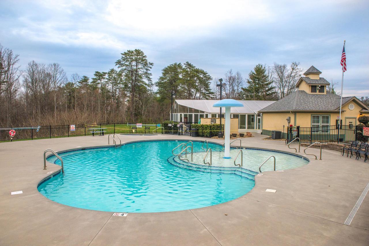 Richard'S Retreat Apartment Pigeon Forge Exterior photo